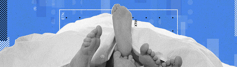 7 Best Threesome Sex Positions (With Illustrations)