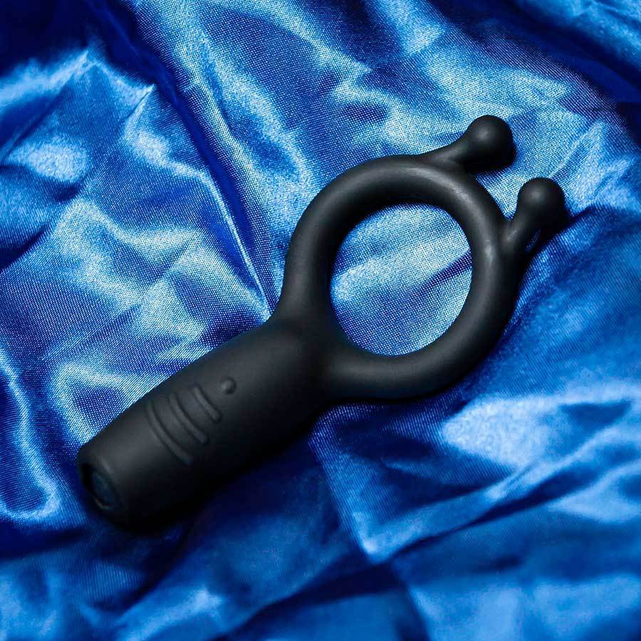 Rechargeable Silicone Vibrating Black Cock Ring By Lynk Pleasure Cock Rings